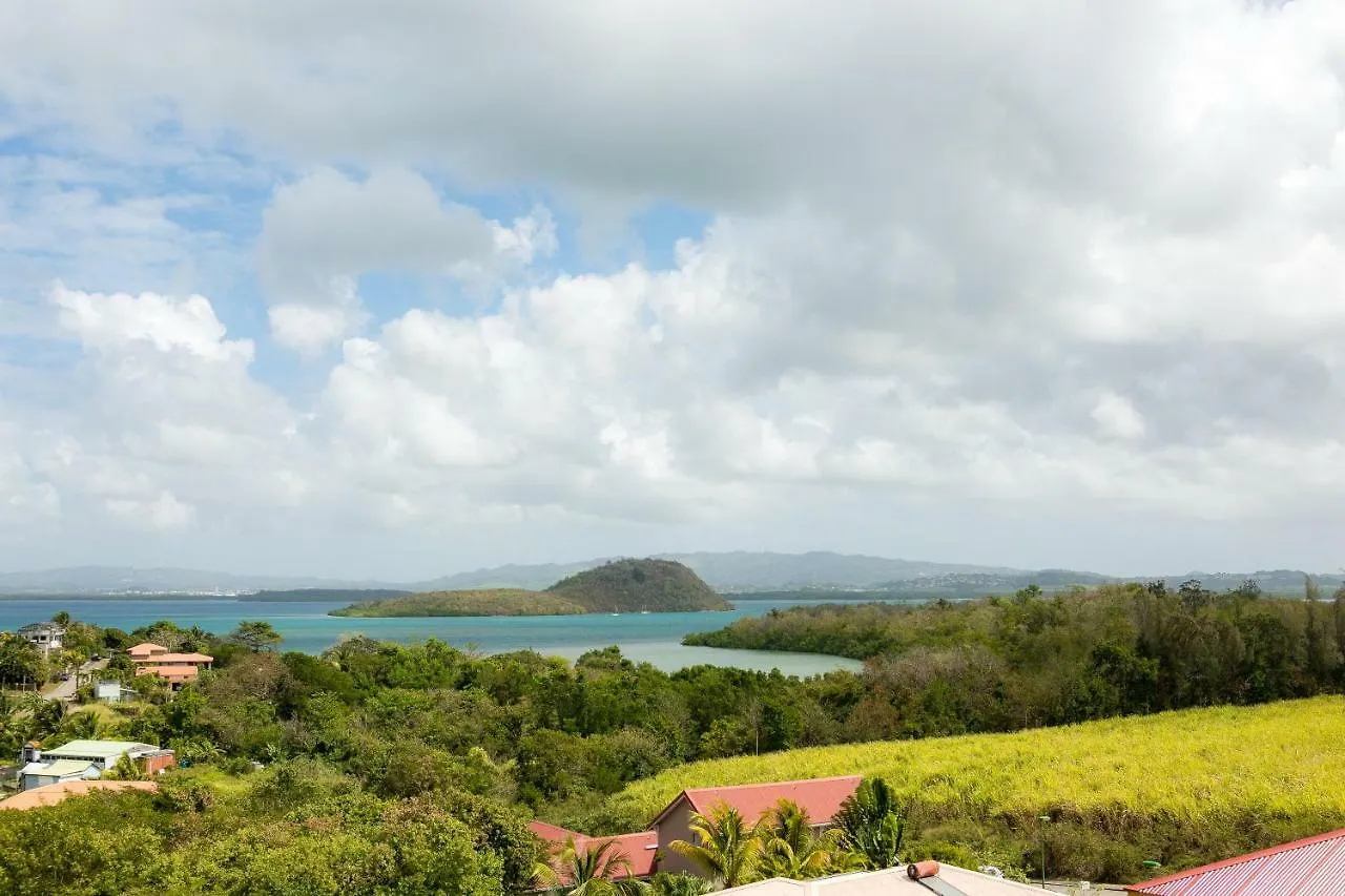 Bungalow Vanille Pacane - Vue Mer Avec Spa Prive لي تروا زيليه 0*,  مارتينيك